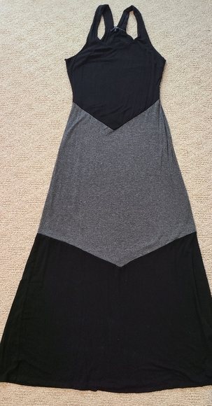 CLEARANCE /Make an offer! Monteau Maxi Dress Sz L - Picture 1 of 2